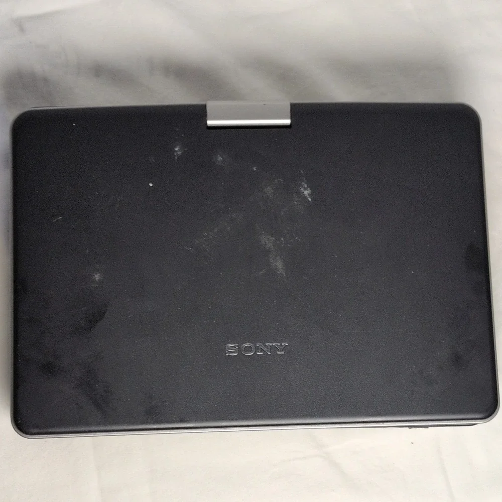 Sony DVP-FX930 Portable DVD Player LCD Screen Black Composite RCA Headphone DVD